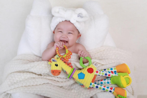 桂平宝宝的口欲期